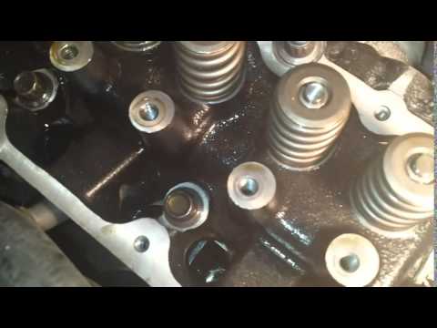 Видео: снять/установить гидрокомпенсаторы без снятия двигателя или головки блока цилиндров