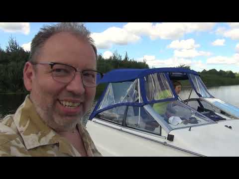 Видео: ПЕРВЫЙ ВЫХОД НА ВОДУ - СТАРЫЙ BAYLINER 2655 - ОТЛИЧНАЯ ОБИТАЕМОСТЬ, НО ЕСТЬ ПРОБЛЕМА!