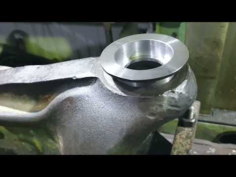 Видео: На пределе возможности)) Ремонт передней рулевой балки экскаватора TEREX.