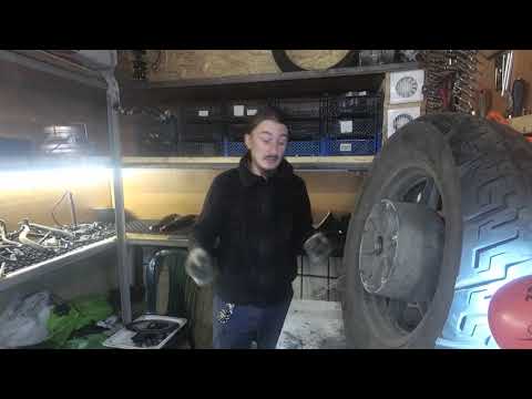 Видео: Заднее колесо Honda Gold Wing