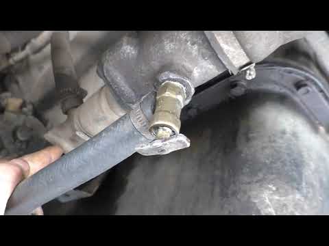 Видео: Урал-5557 Как подключенны шланги на отопитель и подогреватель...