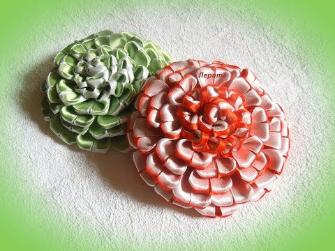 Видео: Цветы канзаши из атласных лент 2,5 см, мастер класс, лепесток "слойка"