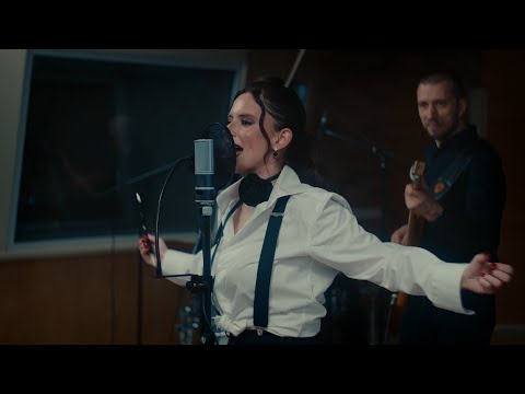 Видео: Ах Шарабан мой американка - Песня посвящение Маме