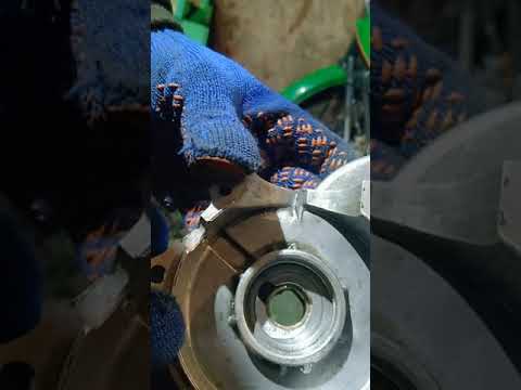 Видео: ДВИЖОК НА ДЫРЧИК Д8 НА САЛЬНИКАХ!