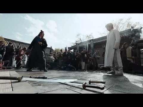 Видео: Противник такой наглый, но молодой монах победил его.