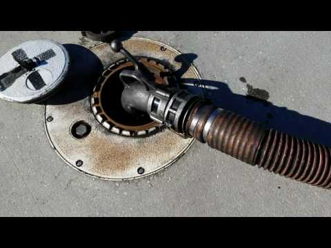 Видео: Как бензовоз доставляет топливо на TruckStop