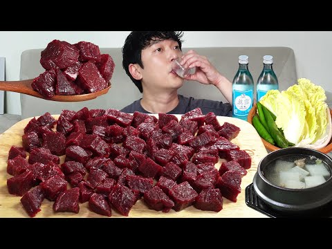 Видео: Сырая говядина в форме кубика! MUKBANG REALSOUND ASMR ЕДИНСТВЕННОЕ ШОУ