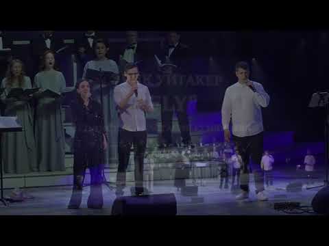 Видео: Eric Whitacre - Fly to Paradise / Лунный свет и Красноярский Камерный Хор