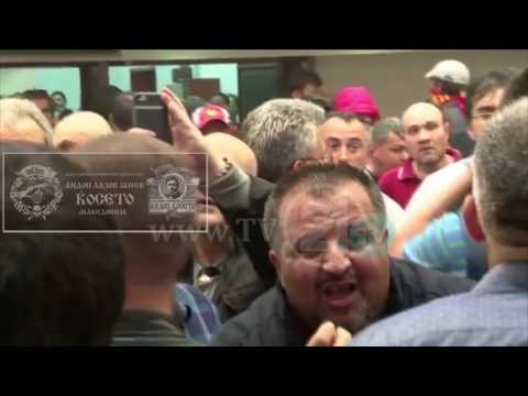 Видео: Кој го спаси Амди Бајрам од толпата!? - Лидерот на “Ќосето“ – Ангелов, не се крие од полицијата