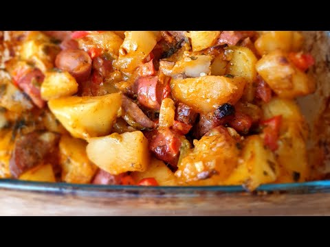 Видео: Запечённая картошка с колбасками в духовке. Это безумно вкусно. 2023