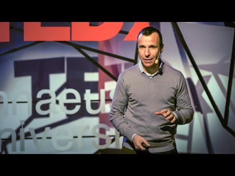 Видео: Гай Уинч: Почему всем нужно практиковать неотложную эмоциональную помощь