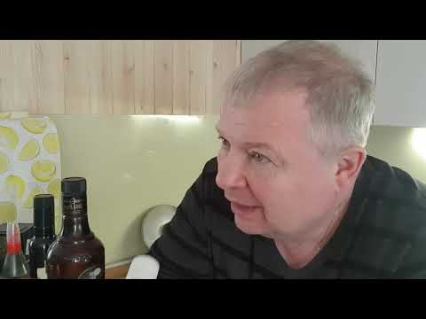 Видео: Как снять дозатор (колпачок гуала) с бутылки, не повредив его, для дальнейшего использования.