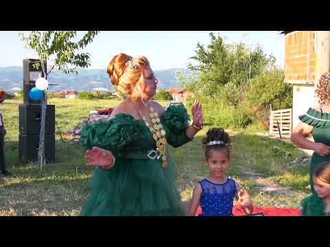 Видео: Освещаване на Новия Дом на Ице и Ани Село Костенец