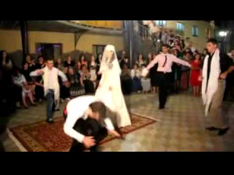 Видео: ДЕВУШКИ КАВКАЗА!!! гр. ДОМБАЙ