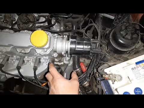 Видео: ВОТ ПОЧЕМУ ДВИГАТЕЛЬ МОЖЕТ ДЫМИТЬ ЧЕРНЫМ ДЫМОМ. ОПЕЛЬ ВЕКТРА А