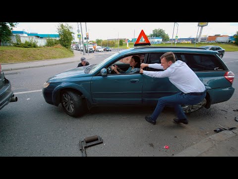 Видео: Неадекватный таксист разбивает Субу