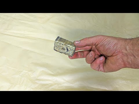 Видео: На Карпа и Карася  Пылящий брикет для макушатника