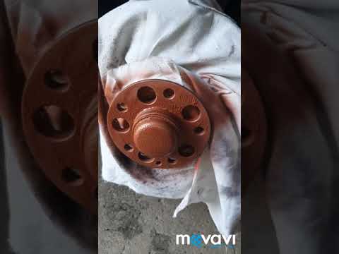 Видео: А 169 W 169 Замена - передние тормозные диски и колодки.