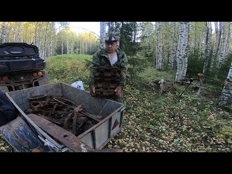 Видео: ЗАХОРОНЕНЫЙ Металл в -ТАЙГЕ-  ЯМА с Траками и РАЗПАХАНЫЙ ГАРАЖ