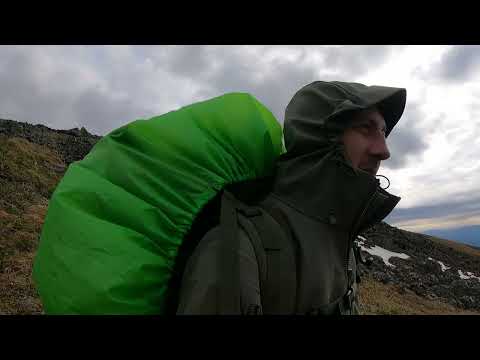 Видео: Северный Урал. Подъем на вершину Косьвинского камня