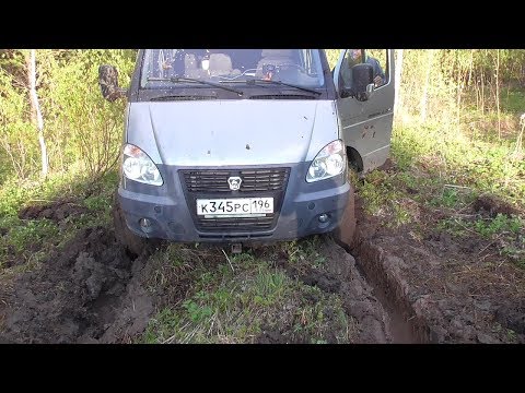 Видео: Соболь 4х4. Тонем в болоте. Погнули лебедку.