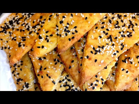 Видео: СЪЕДАЕТСЯ МГНОВЕННО! БЫСТРЫЕ Хрустящие КРЕКЕРЫ! Проще не бывает!