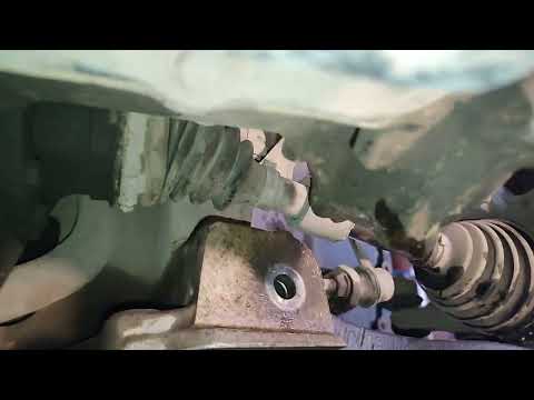 Видео: Dodge grand caravan 2001 год замена рычага передней подвески