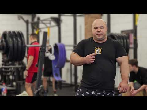 Видео: Герман приседает со 185 кг и жмет лежа 130 кг, 9 ноября  соревнования по пауэрлифтингу.