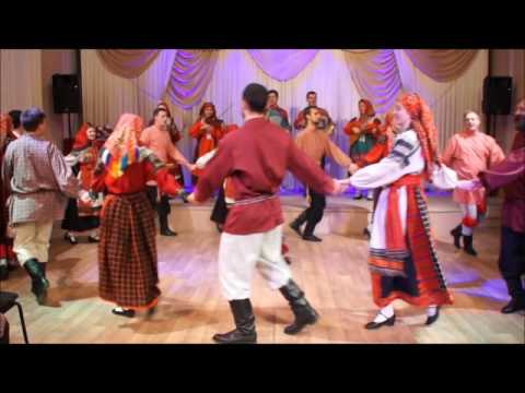 Видео: "Светит месяц..." (ансамбль "Забава", Саратов, 2016)