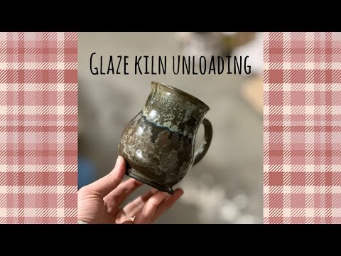 Видео: Присоединяйтесь ко мне на не очень удачной разгрузке печи. Иногда такое случается!