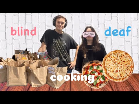 Видео: Blind&Deaf Cooking Challenge | готовим пиццу в мадриде