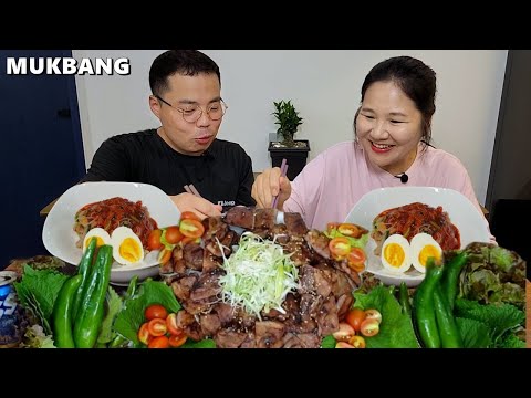 Видео: Приготовление корейского барбекю со свиной шейкой гальби на гриле ㅣBibim NaengmyeonㅣCooking&Mukbang