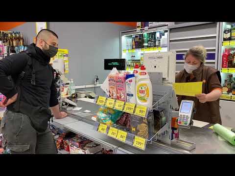 Видео: ШЕСТЬ ТЕЛЕГ ПРОСРОКА! БЛОГЕР РАЗНОСИТ ОБОРЗЕВШИЙ МАГАЗИН!