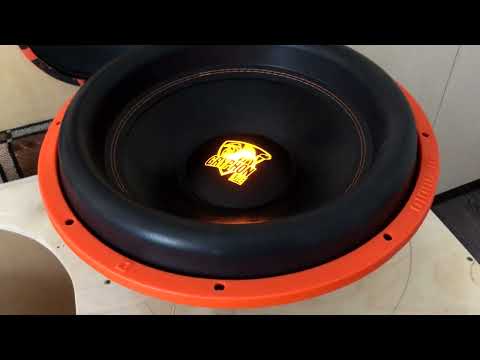 Видео: Мощный сабвуфер Dl audio Gryphon Lite 15 V.3 SE