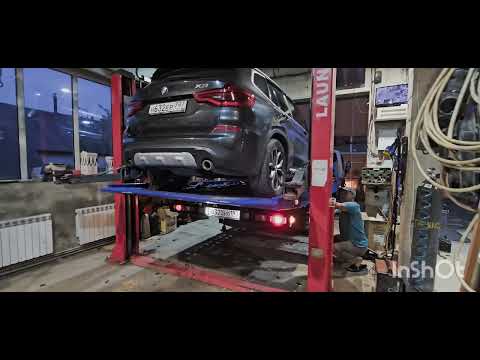 Видео: Разгрузка BMW X3 GO1 с эвакуатора на лапы подъемника