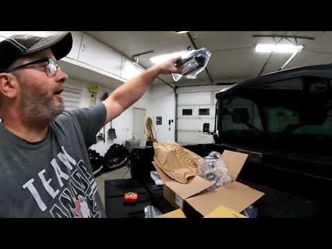 Видео: Установлены светодиодные фонари заднего хода Smart LED для Can-Am HD11 Defender Limited 2026 года...