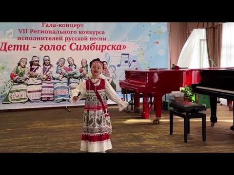 Видео: РНП «Вышла кошка за кота». Василиса Лисина, солистка ансамбля народной песни «Русские праздники» 