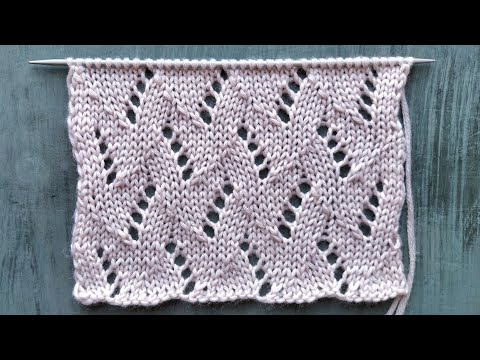 Видео: Милейший ажурный узор на лицевой глади для вязания топа, палантина