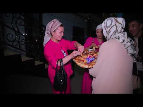 Видео: Бата той Роял рестораны