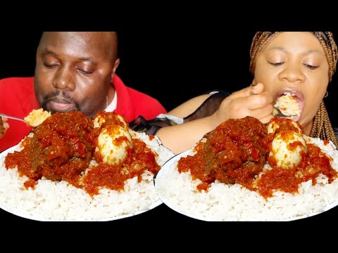 Видео: Звуки еды в стиле АСМР: мукбанг с рисом и тушеной индейкой с перцем | Скоростное питание в африка...