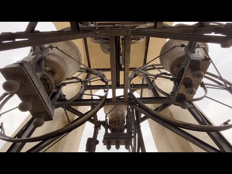 Видео: [4K] Звон колоколов в Гравеллоне Точе во время Вербного воскресенья