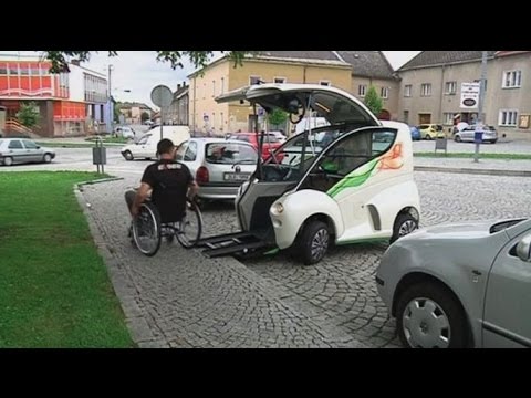 Видео: В Чехии запустили в производство первую машину для водителей-инвалидов (новости)