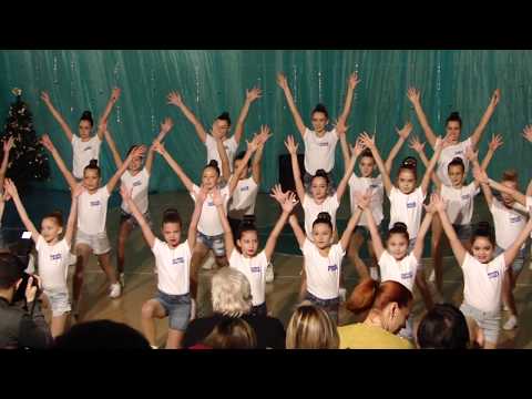 Видео: Флешмоб. Новогодний концерт 24.12.2019