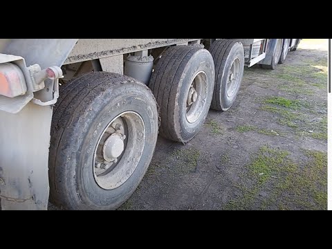 Видео: Импорт замещение плохих тормозов прицепа грузовика