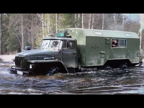 Видео: На Урале по весеннему бездорожью.