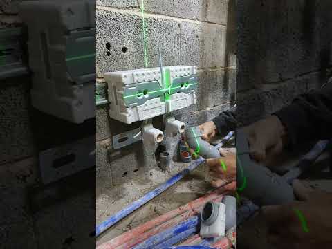 Видео: Установка подвесного сиденья для унитаза и держателя для биде