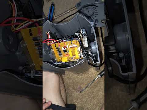 Видео: Ремонт соковыжималки Braun J700