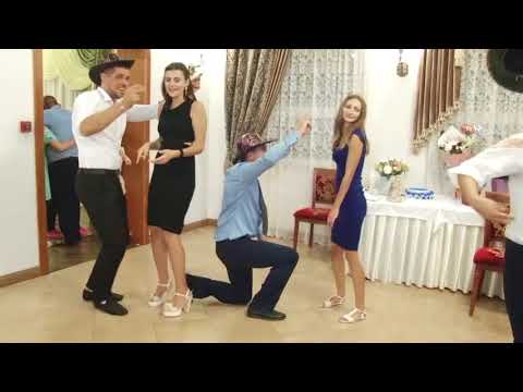 Видео: Ржачный свадебный конкурс. "Ковбои" Часть 2