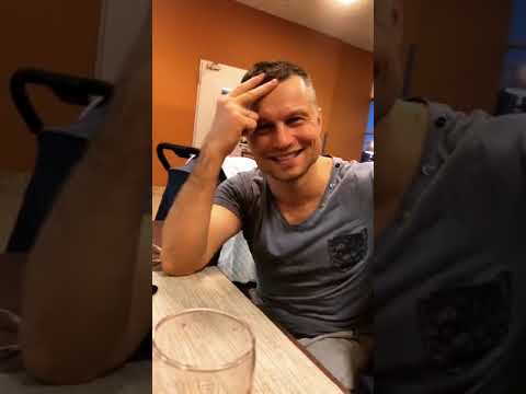 Видео: Мария Кохно в прямом эфире 25.03.2019. В аэропорту в Шереметьево (часть 2)