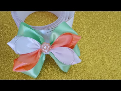 Видео: This bow is made of ribbon.Бантик сделан из лент